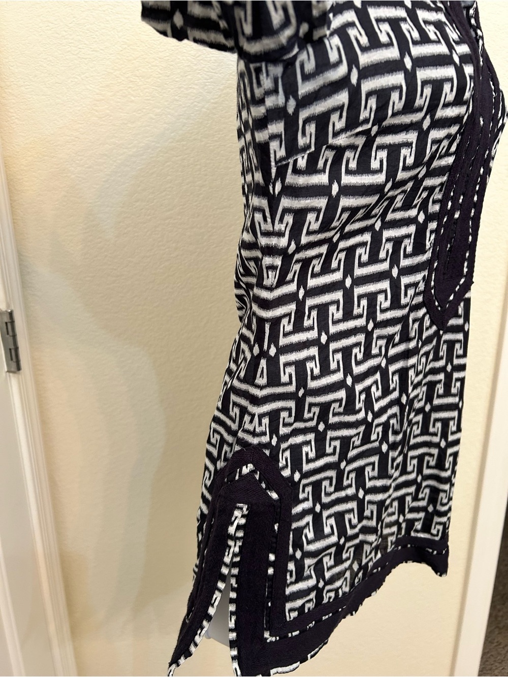 Tory Burch Black and White Geometric Tunic 2 - Picture 3 of 10